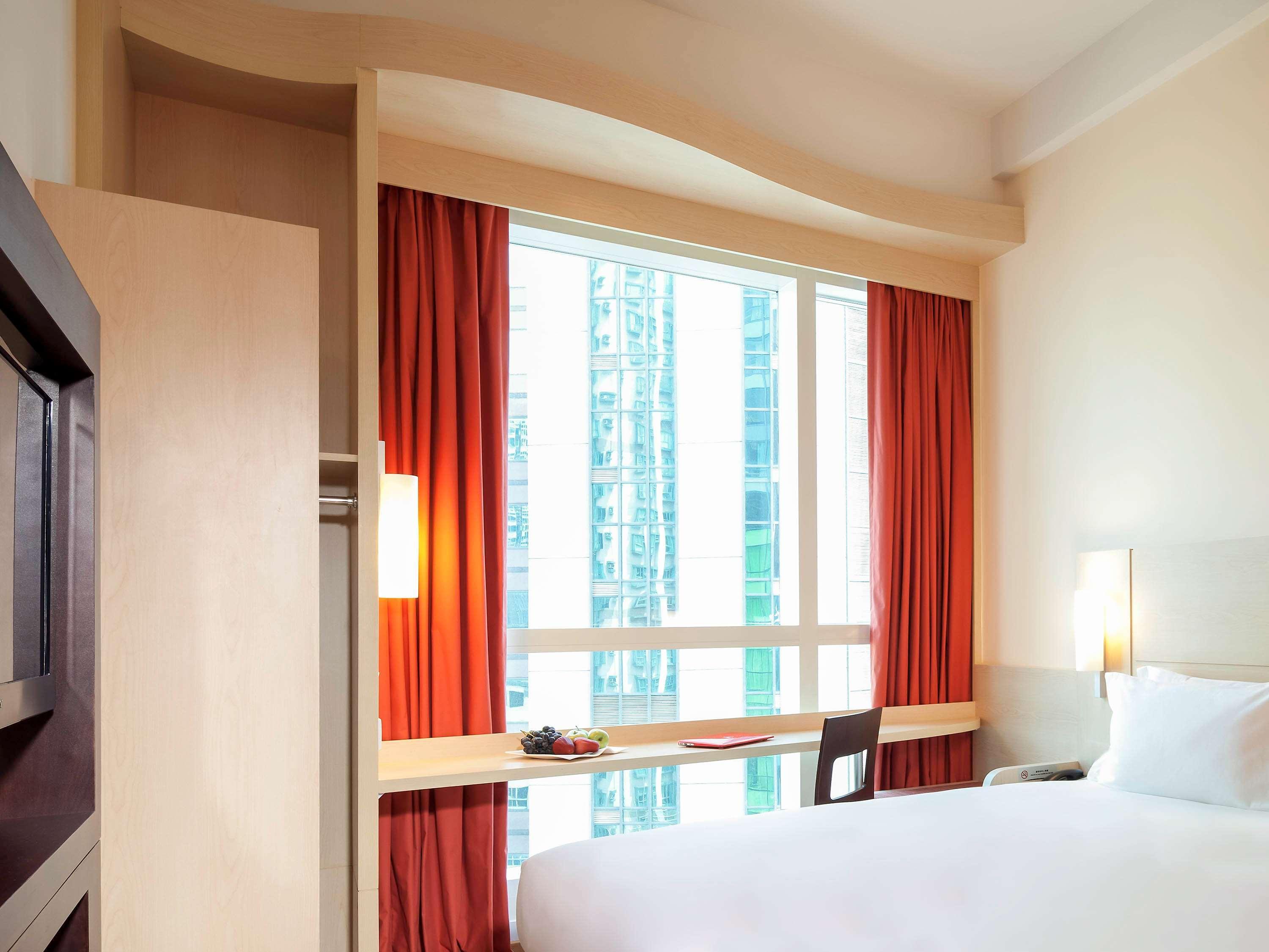 Ibis & Sheung Wan Hong Kong