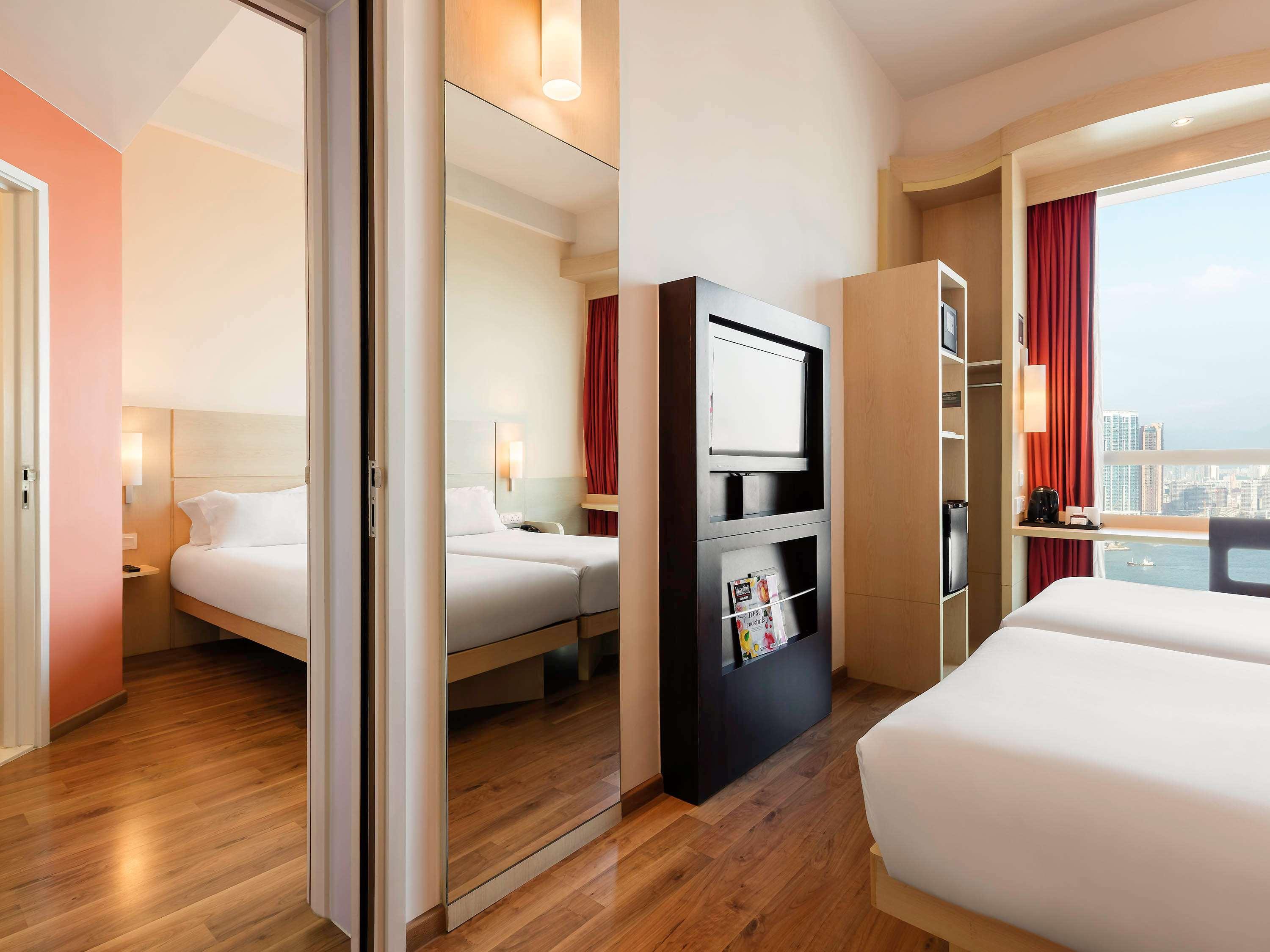 Ibis & Sheung Wan Hotel 3*