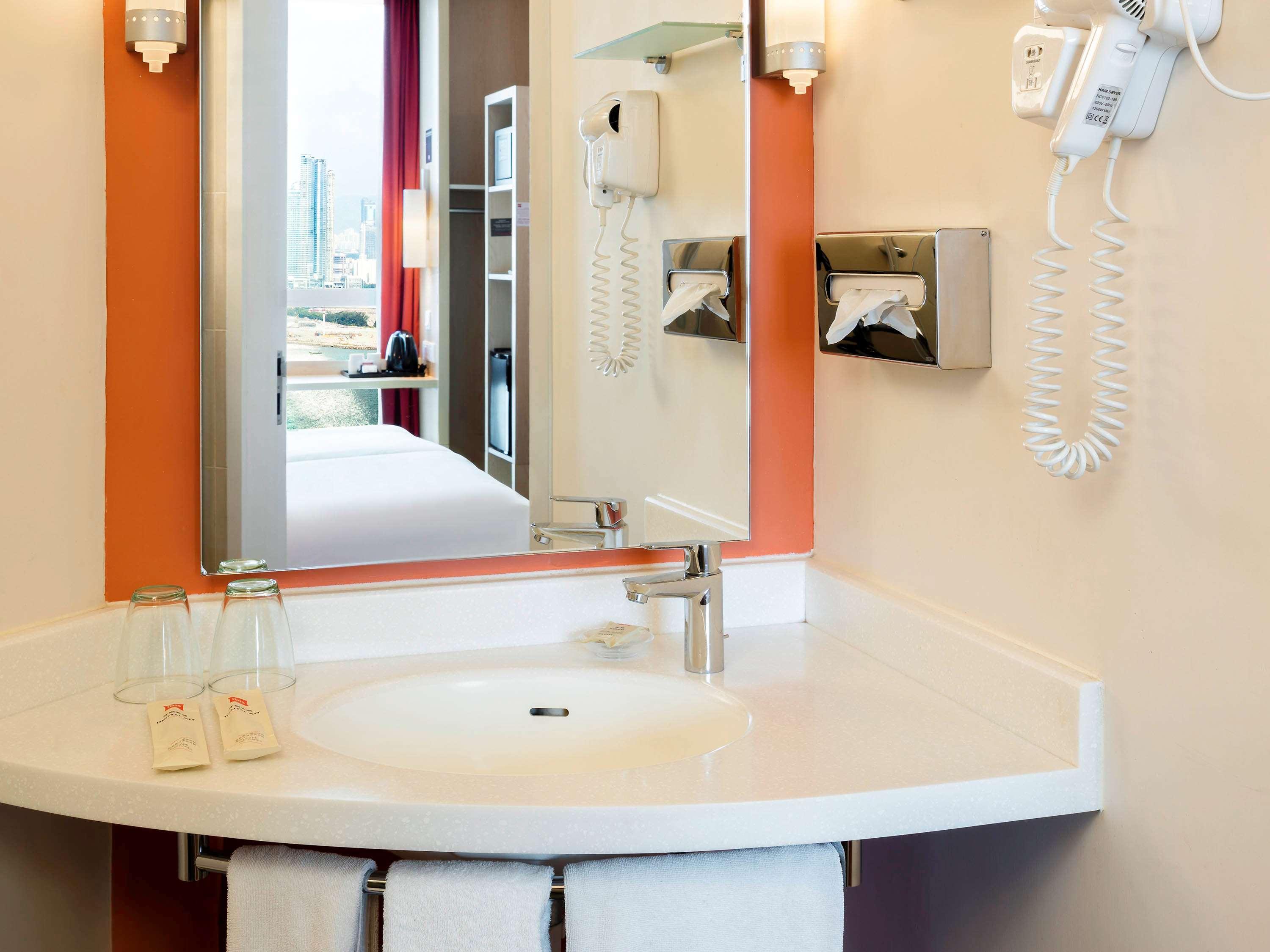 Hotel Ibis & Sheung Wan 3*