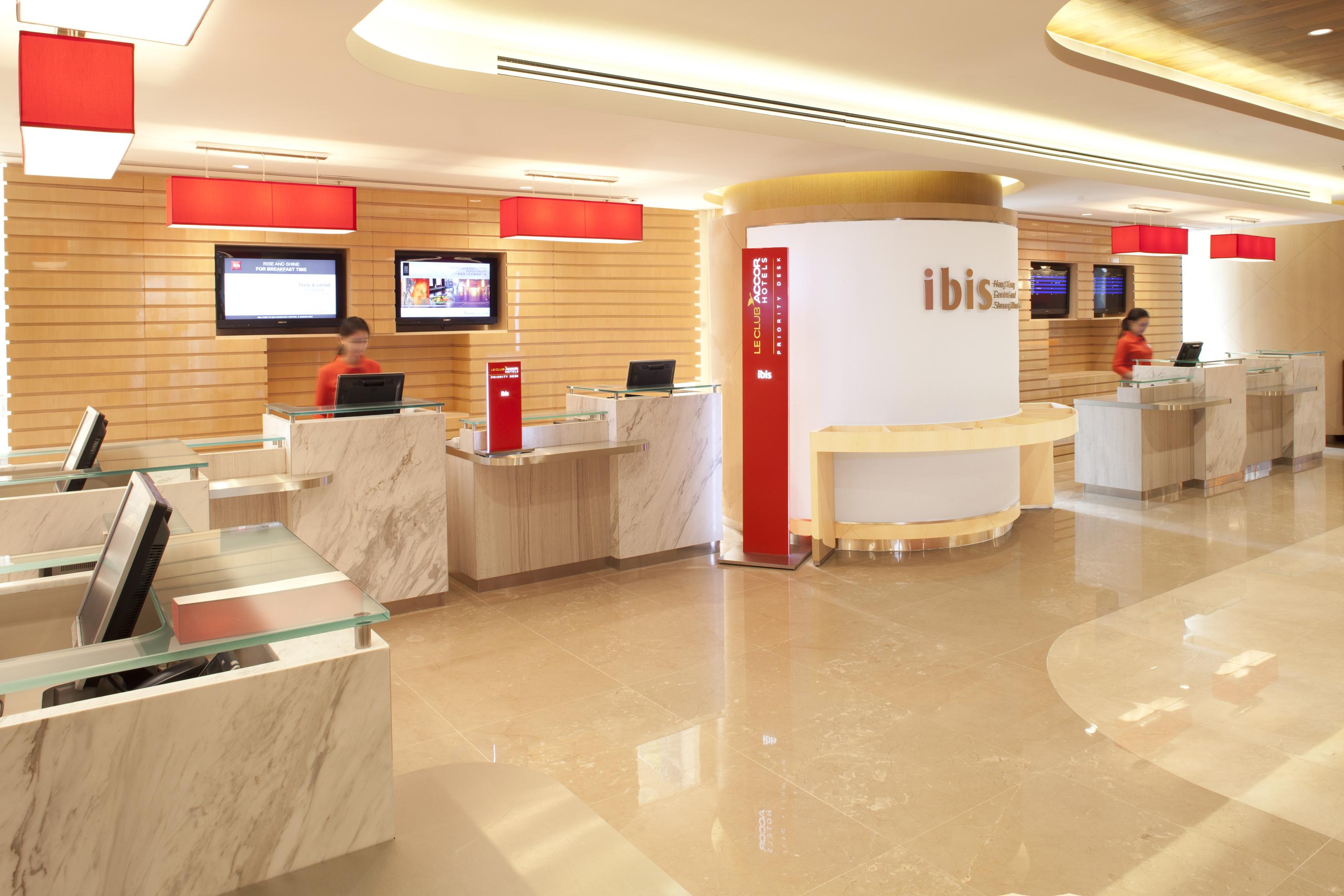 Hotel Ibis & Sheung Wan