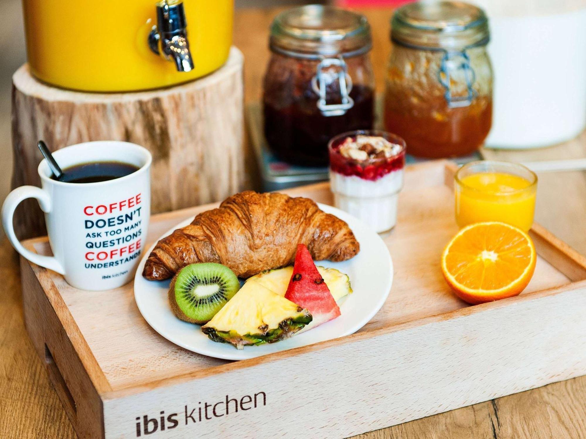 Ibis & Sheung Wan Hong Kong